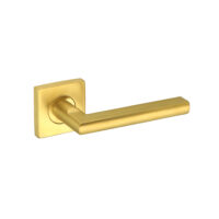Deurkruk Emilia 20mm haaks op vierkant rozet geborsteld messing PVD gecoat