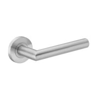 Deurkruk Luna rond 20mm haaks met een schroefrozet geborsteld RVS