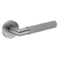 Deurkruk Pia rond massief geribbelde diamant greep 22mm haaks met een schroefrozet gun metal PVD gecoat