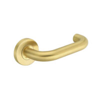 Deurkruk Valentina rond model u 20mm haaks op rozet geborsteld messing PVD gecoat