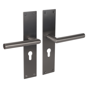 Deurklink Milano op schild voor profielcilinderslot met ronde klink geborsteld gun metal