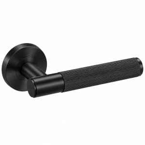 Deurkruk Livia rond massief verticale lijnstructuur greep 20mm met een schroefrozet mat zwart
